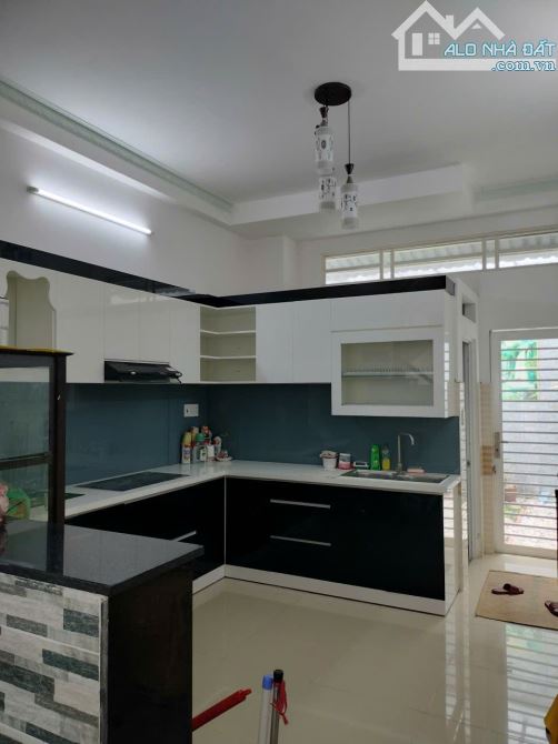 BÁN GẤP NHÀ 4 TẦNG MẶT TIỀN ĐƯỜNG LỚN, QUẬN 6 - GIÁ 11.2 TỶ - 5