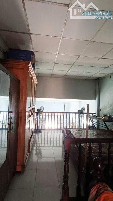 👉 BÁN NHÀ B TÂN NHÀ ĐẸP GIÁ TỐT  HẺM 8M THÔNG  KHU DÂN TRÍ TIỀM NĂNG CAO - 5