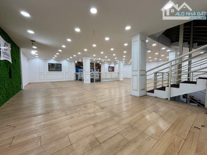 Cho thuê Shophouse 24h Tố hữu 150m x 5 tầng 1 hầm thông sàn toàn bộ 80tr - 5