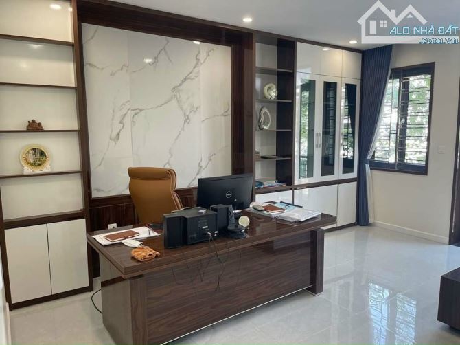 BÁN NHÀ PHÂN LÔ VẠN PHÚC 58M X 6 TẦNG, 6 NGỦ, VỈA HÈ Ô TÔ TRÁNH, CHỈ NHỈNH 9 TỶ - 5
