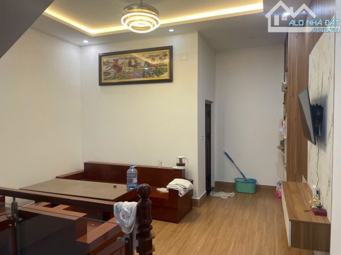 VIP! BÁN NHÀ 3 TẦNG 75M2 - 9,45 TỶ - MT LÊ VĂN HIẾN - Q. NGŨ HÀNH SƠN - 5