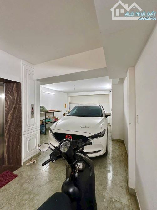 Bán nhà thang máy full nội thất gỗ 5x20m hầm 5 tầng đẹp - ngay siêu thị EMart phan văn trị - 11