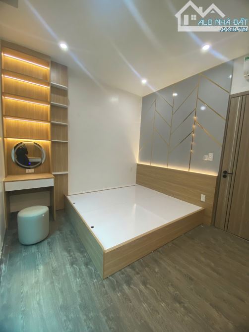 Bán nhà phân lô Hà Đông 5T full đồ, 7chỗ đỗ cửa, ngõ thông, nhỉnh 5tỷ - 5