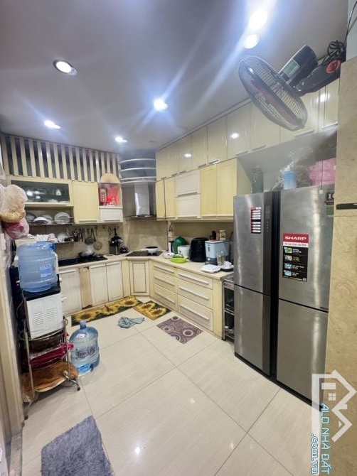 CẦN BÁN NHÀ SIÊU PHẨM 5 TẦNG - TẶNG FULL NỘI THẤT - ĐƯỜNG NHỰA 8M THÔNG- NGAY NGUYỄN SƠN T - 5