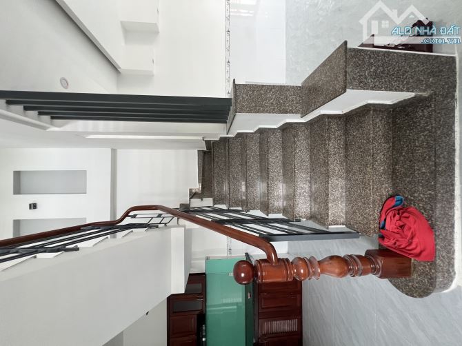 BÁN NHÀ HẺM Ô TÔ NHÀ MỚI 2 TẦNG 68.2 M2 DT (4.5X15.2) TÂN CHÁNH HIỆP Q12 - 5