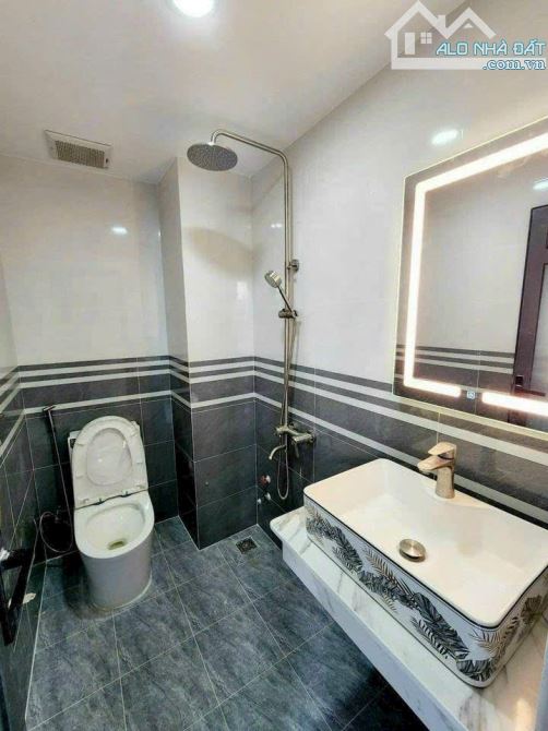 NHỈNH 6 ĐỒNG CÓ NHÀ ĐẸP 5 TẦNG HXH THÔNG PHÚ NHUẬN 4PN5WC - 5