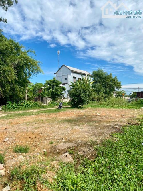 BÁN ĐẤT 200M2 CẠNH CHƠI DIÊN ĐẠI L, PHÚ XUÂN. ĐỐI LƯNG TỈNH LỘ 10. HÀNG HIẾM - 7