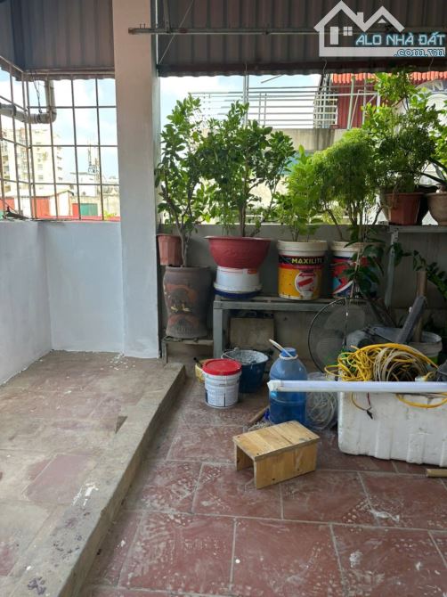Bán nhà Phùng Khoang Lô góc 36m, 6 tầng, 11 phòng: 8.5 tỷ - 4