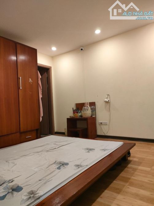 Bán Chung Cư Minh Khai 73M- 2 Ngủ- 2 WC Nội Thất đẹp, Vị trí vàng Chỉ 6.15 Tỷ(TL) - 6