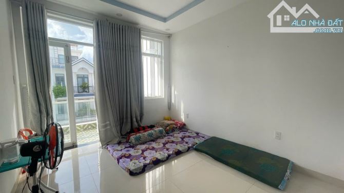nhà 3 tầng ngay khu đô thị vĩnh điềm trung,đường P1, ngang 6m, giá tốt chỉ 7,5 tỉ - 6