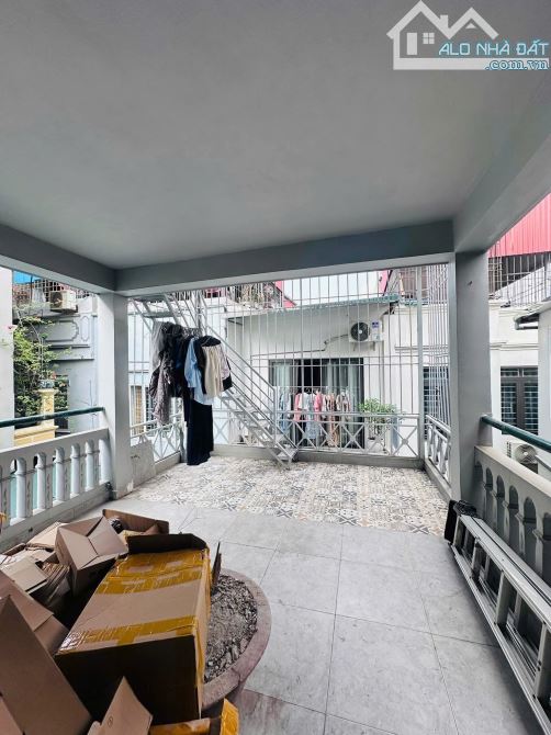 Khu phân lô Mạc Thị Bưởi lô góc oto đỗ cửa, nhà tự xây, sổ 45m2. Thông sàn. Giá 10.25 tỷ - 6
