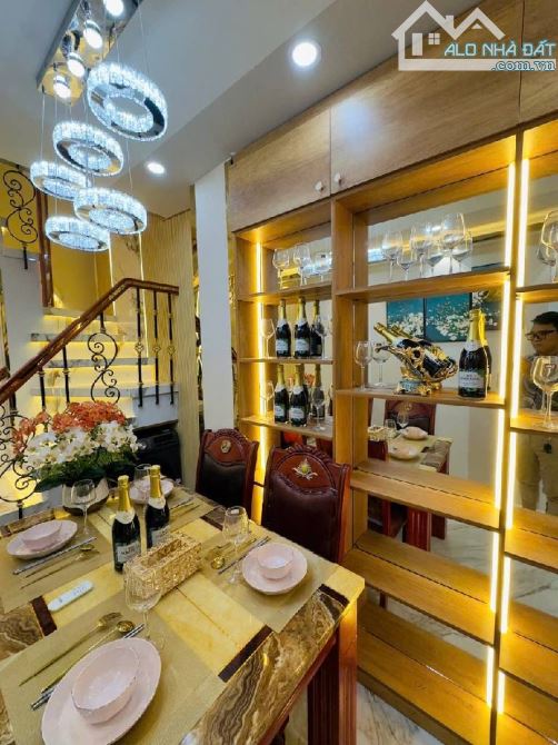 B.ÁN NH.À ĐẸP 2 TẦNG  - 2 MẶT TIỀN  -HẺM XE HƠI - 32M2 - TẶNG FULL NỘI THẤT - ÂU CƠ - QUẬN - 6