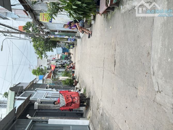 NHÀ HXH NGAY CHỢ GẤU - ĐÔNG THẠNH -HÓC MÔN- 97M2 NGANG 5,7M- 5,2 TY TL - 6