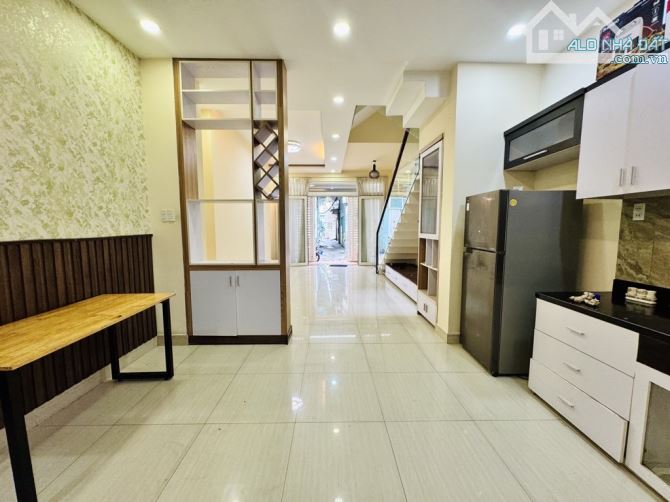 VIP PHÚ NHUẬN - HXH NGUYỄN ĐÌNH CHÍNH - 4TẦNG - NỞ HẬU - 6
