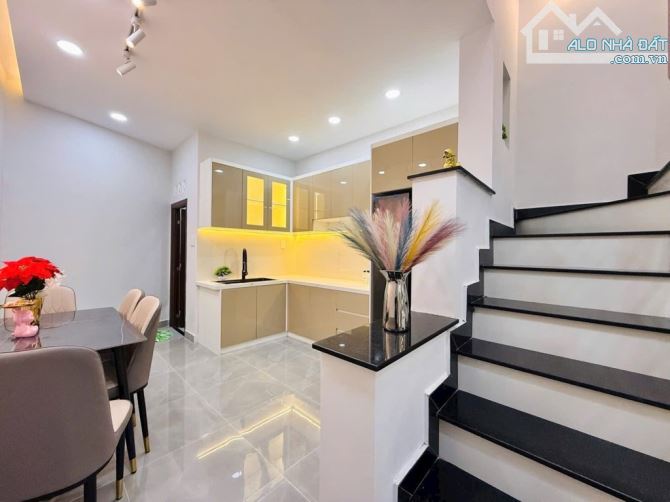 BÁN NHÀ 2 TẦNG - 42M2 - NGUYỄN VĂN NGHI GÒ VẤP - 4.85 TỶ THƯƠNG LƯỢNG - 6