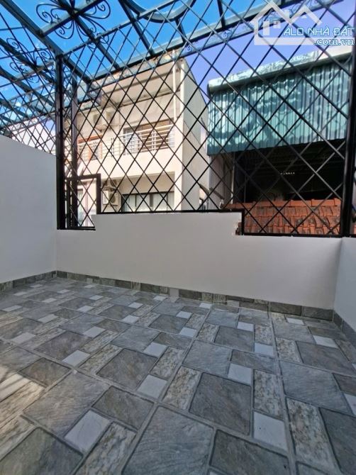 NHÀ LUẬT SƯ LƯƠNG THẾ VINH 39 m2 x 5t Ô TÔ-KINH DOANH- 8,4 tỷ - 6