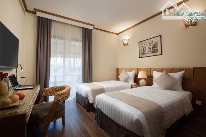 Bán Khách sạn mặt phố Phó Đức Chính 201m2 - 50 phòng - 11 tầng - Giá 179 tỷ - 6