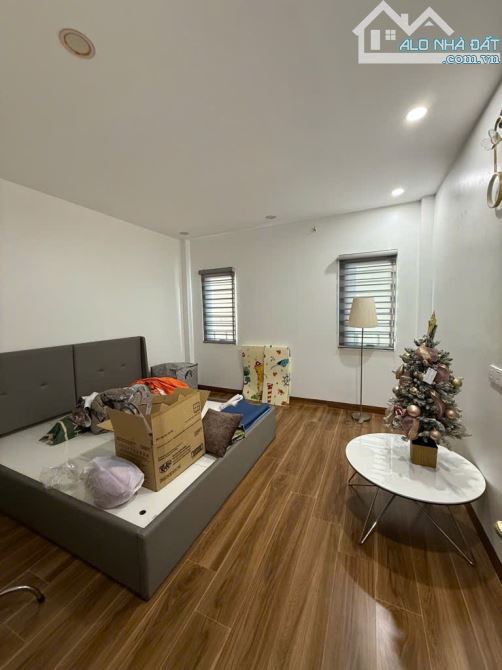 BÁN NHÀ HOÀNG NHƯ TIẾP - DÂN XÂY -GARA Ô TÔ – NỘI THẤT CAO CẤP - Ở NGAY – 60M2 CHỈ 21,6 TỶ - 7