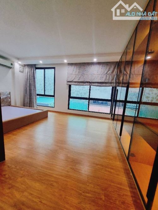 Lô góc - Trước nhà oto tránh - Nhà Tựu Liệt - dtich 42m2 x 4 tầng - Mặt tiền 6m- Giá 10,6 - 7