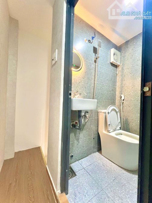 BÙI THẾ MỸ - SỔ HỒNG RIÊNG NỞ HẬU - 3 TẦNG DTSD GẦN 30m² 2PN 2WC - 8