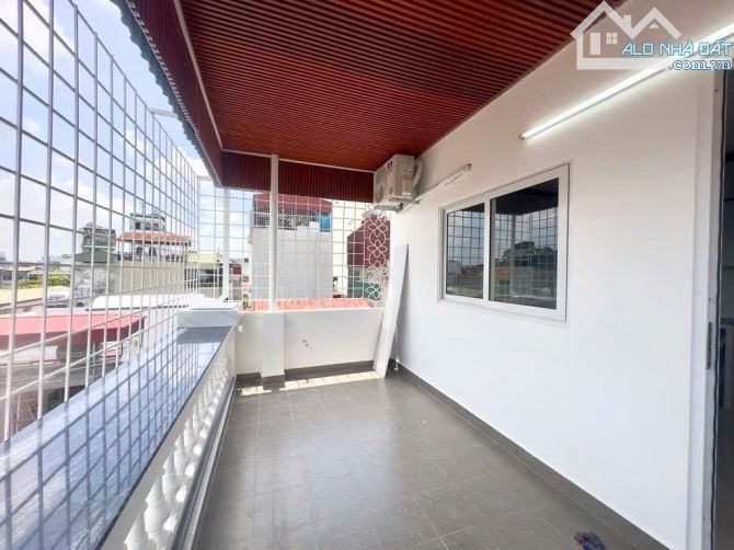 Quan Thổ 3 - Mặt ngõ thông kinh doanh - Ba gác phi - 50m ra mặt phố - Thang máy nhập khẩu - 8
