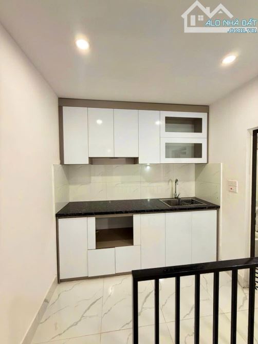 Bán nhà tập thể Nghĩa Tân Cầu Giấy nhà đẹp long lanh, khách chỉ việc ở 80m2 chỉ 3.95 tỷ TL - 8