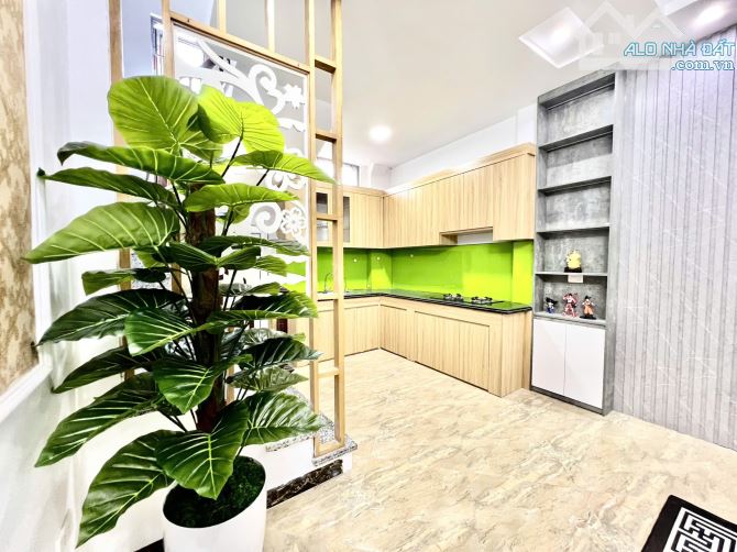 BÁN NHÀ PHỐ ĐẠI ĐỒNG VĨNH HƯNG SỔ RIÊNG 30M 5 TẦNG FULL NỘI THẤT GIÁ 5,9 TỶ - 8