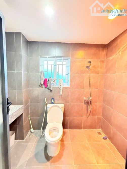 Nhà Đẹp Cầu Giấy - Mặt Ngõ Ô Tô Thông - Chính chủ dân xây kiên cố - Hợp Lý - 8
