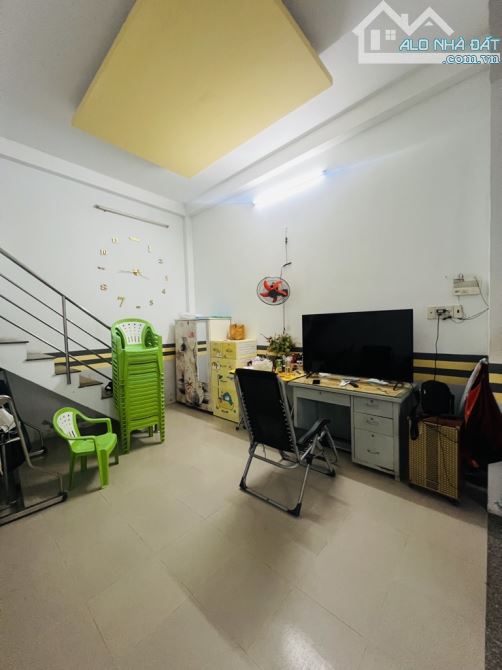 NHÀ 2 TẦNG 182M2(9X20)-HẺM 5M NGUYỄN QUÍ YÊM-GIÁ 8.4 TỶ - 8