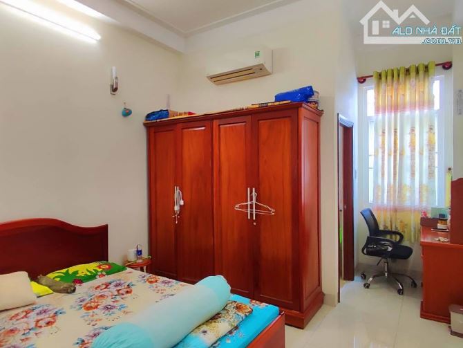 HẺM XE HƠI RA VÔ THOẢI MÁI NGUYỄN XÍ 70M2 NHÀ 4 TẦNG 4PN CHỈ hơn 12🧄 - 8