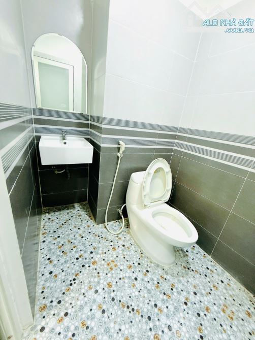 BÁN NHÀ MỚI ĐẸP HẺM CAO XUÂN DỤC P.PHÚ ĐỊNH. NHÀ HẺM AN NINH, GẦN CHỢ XÓM CỦI - 1,78 TỶ - 8