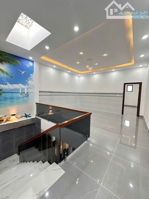 MẪU NHÀ HIỆN ĐẠI CÁCH LỘ 50M - 5.5MX21M SHR - 8