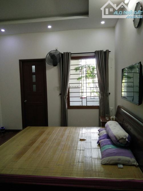 Bán nhà 3 tầng (3 mê) Bùi Xương Trạch, Khuê Trung - full nội thất gỗ - 125m2, Giá 7.25 tỉ - 8