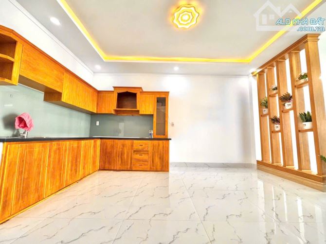 NHÀ MÊ LỬNG ĐẸP HẺM 434/69 YMOAN- KHU THÀNH ĐỒNG - 8
