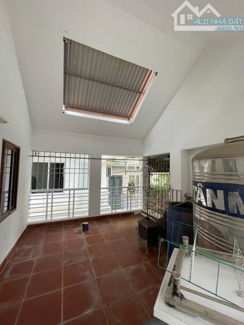 BÁN GẤP BIỆT THỰ MINI - NHÀ 58M² – 3 TẦNG – MẶT TIỀN 11M – Ô TÔ ĐỖ CỬA - NHỈNH 7TỶ. - 9