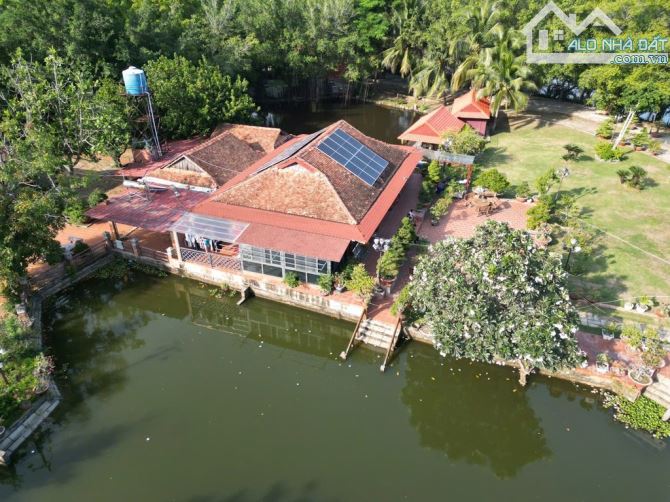 Bán 10000m2 Đất Bình Chánh TPHCM - Sẵn Nhà Vườn Nghĩ Dưỡng - Chỉ 79 Tỉ - 9