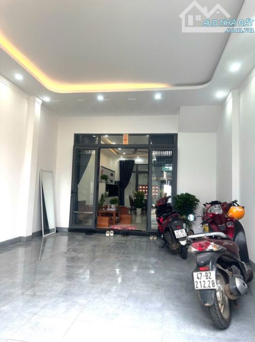 Bán căn nhà mới xây hẻm 271 Lê Duẩn, ngay TTTP BMT - 9