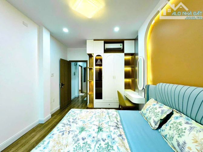 Cạnh Mặt Tiền Lý Chính Thắng 40m2 Quận 3 Giá 8,9 tỷ - Giá còn thỏa thuận - 9