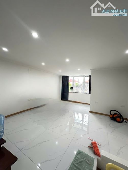 Bán tập thể thành công sử dụng 120m2,3 ngủ 2vs trung tâm Đống Đa-Ba Đình giá 4,4 tỷ(có TL) - 9