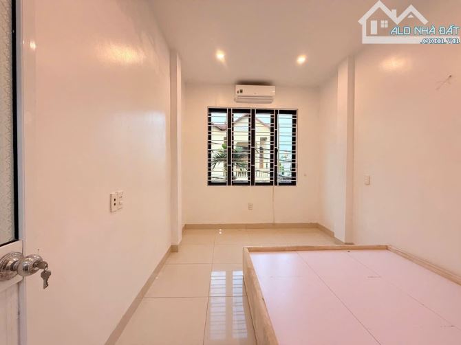 Bán nhà mặt đường Vũ Chí Thắng 3 tầng 26m 3 tầng giá 3 tỷ 250 - 9