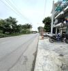 ĐẤT NẰM GIỮA CẦU THĂNNG LONG VÀ NHẬT TÂN .NGAY SÁT THÀNH PHỐ BÊN SÔNG VÀ THAP THÔNG MINH