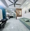 6 TỶ TO . 20M RA PHỐ Ô TÔ CHẠY . BA GÁC ĐỖ CỬA . 33M2 . 5 TẦNG KHUNG CỘT CHẮC CHẮN. MỚ