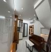 Cho thuê nhà Khâm Thiên, Đống Đa, 22m2 x 3 tầng, 3 ngủ, 8 triệu/tháng