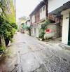 Căn hộ tập thể bộ công an 80m , ô tô chạy quanh.