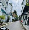 Nhà đẹp 3 tầng ở liền, DT 100m2, xe hơi ngủ trong nhà, đường thông ngay chợ 339 - Đỗ Xuân