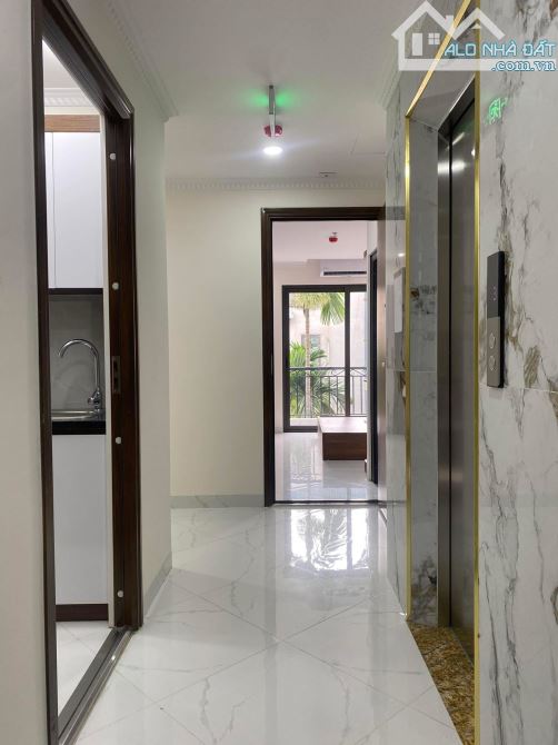 Căn dòng tiền cầu giấy ga ra ôtô 115m2 giá 38tỷ