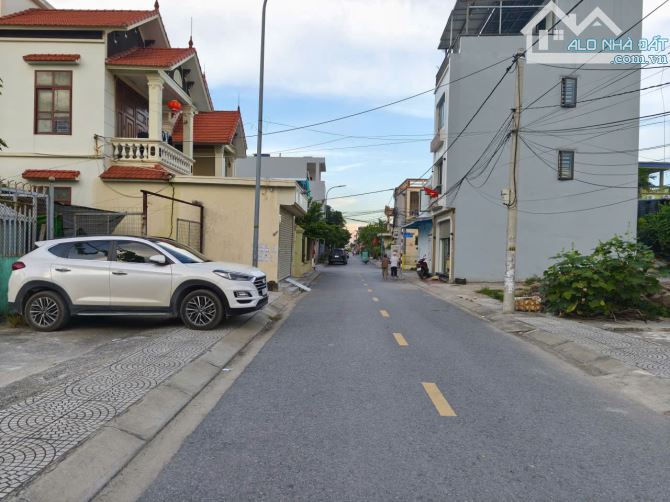 Siêu Phẩm 197m2 ngang 10m  Hải Thành 1 ,đường trải nhựa rộng 9m ,dân cư đông đúc giá rẻ.