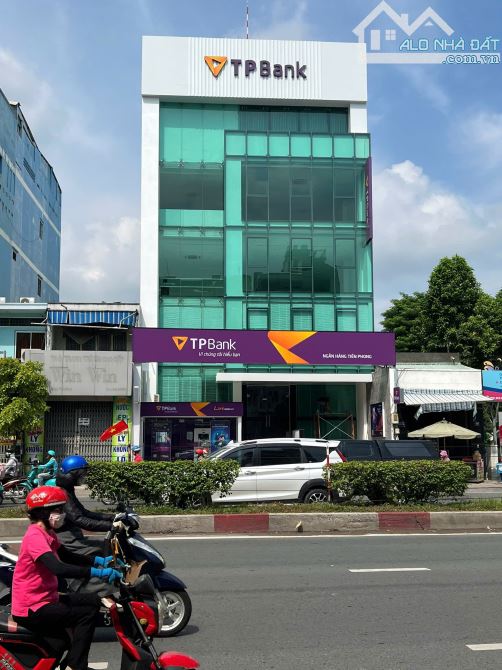 Hot! Mặt tiền kinh doanh Bạch Đằng, P.2, Tân Bình (4x23m) 3 tầng, 19 tỷ