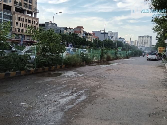 Bán nhà đường Đại Kim lô góc đón đầu quy hoạch 650m2 Mặt tiền 25m, giá 145 tỷ