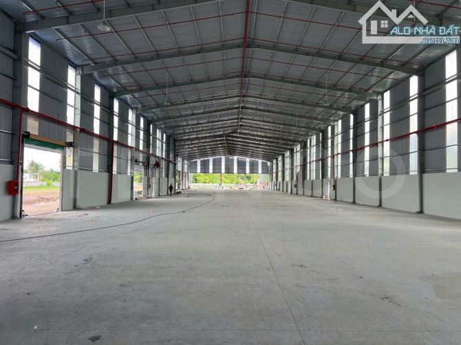 Cho thuê kho xưởng 3.500m² có PCCC tự động và điện ba pha, đường Quốc Lộ 61C gần ngã 3